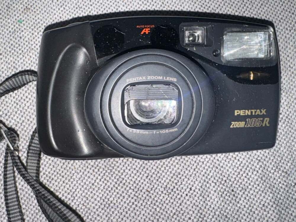 Pentax Zoom 105-R 35mm Point & Shoot Film Camera